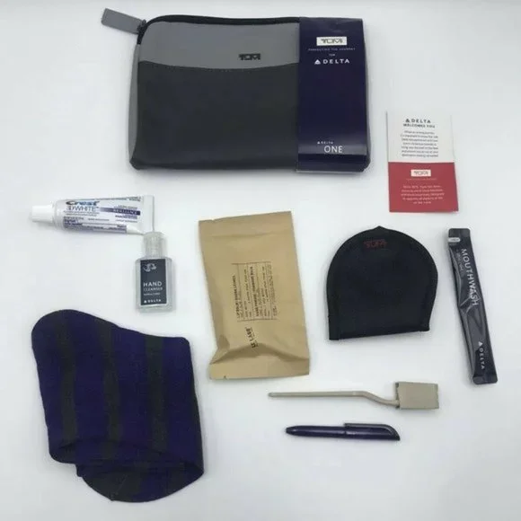 New Delta One Soft Tumi Amenity Kit - Picture 3 of 3
